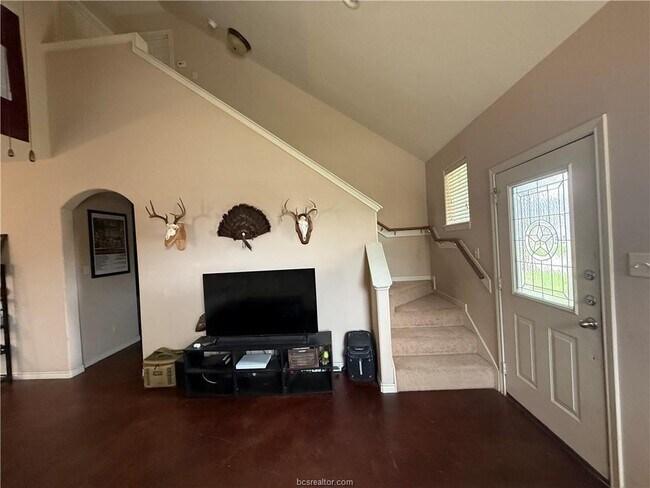 Building Photo - 2493 Horse Shoe Dr