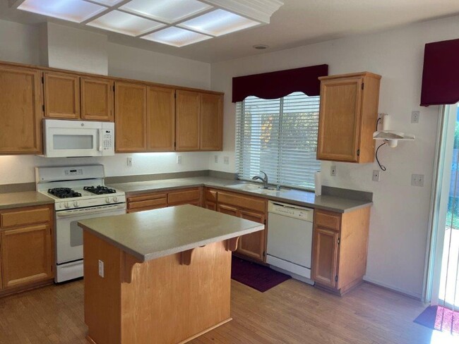Building Photo - Exclusive Diamond Grove Gated Senior Commu...