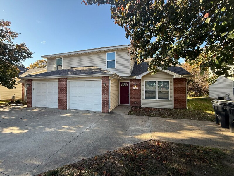 Building Photo - 1707 Hanover Blvd