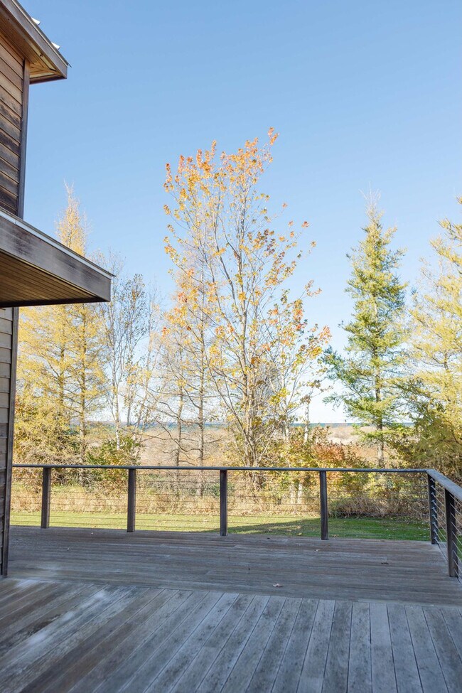 Building Photo - 11988 Cabana Shores Dr