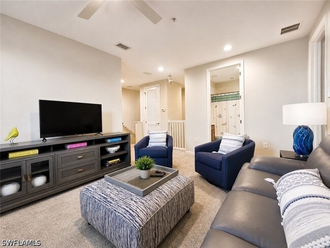 Building Photo - 1367 Artesia Dr E