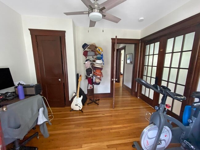 Building Photo - 159 Forest Hills St