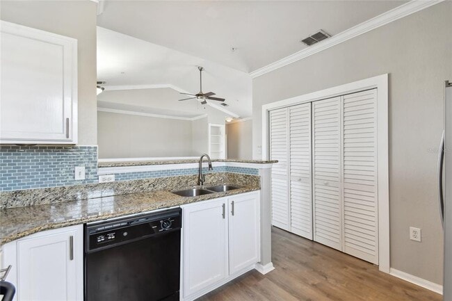 Building Photo - 5000 Culbreath Key Way