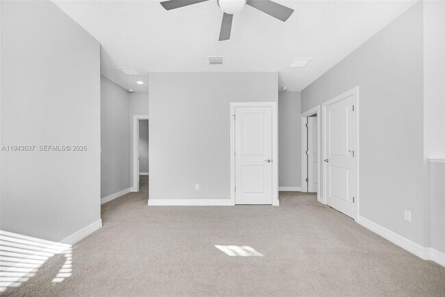 Building Photo - 964 Banyan Dr