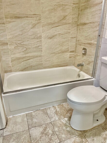 Building Photo - 103 W Elk Trl