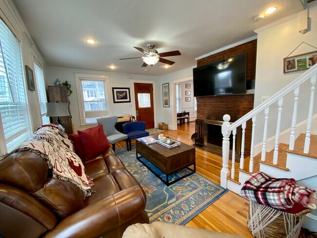 Building Photo - 482 Beale St