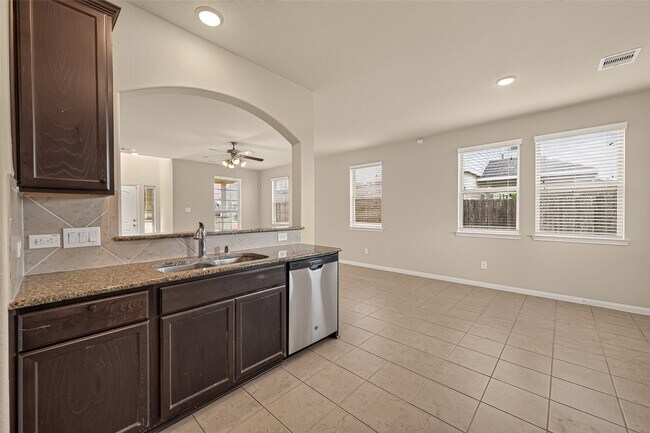 Building Photo - 16226 Westley Ridge Dr