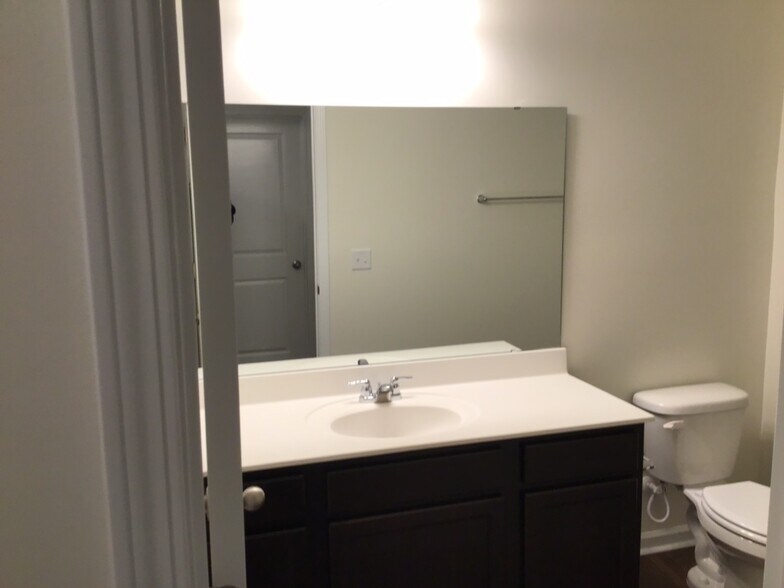 Building Photo - 176 Orion Way