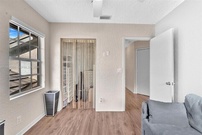 Building Photo - 1718 NW 97th Ave