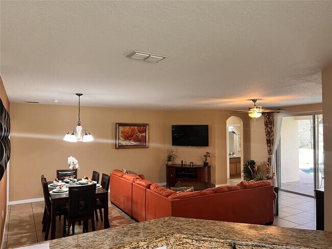 Building Photo - 9017 Paolos Pl