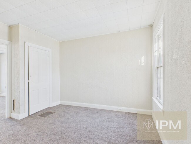 Building Photo - Charming 3 Bedroom, 1 Bath Home in York, Pa!