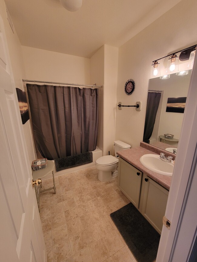 Building Photo - 4451 S Ammons St