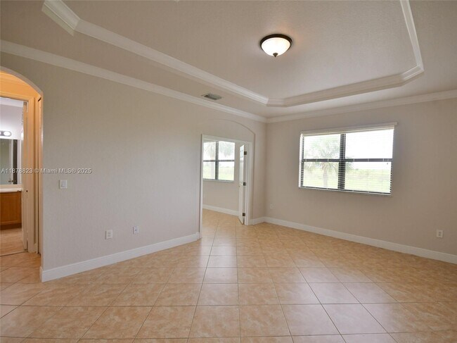 Building Photo - 8940 SW 228th Ln