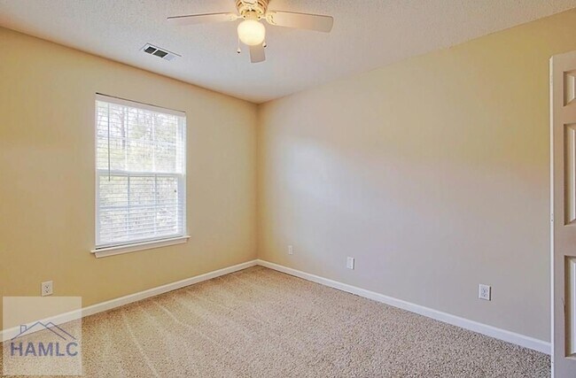 Building Photo - 7 Limestone Ln