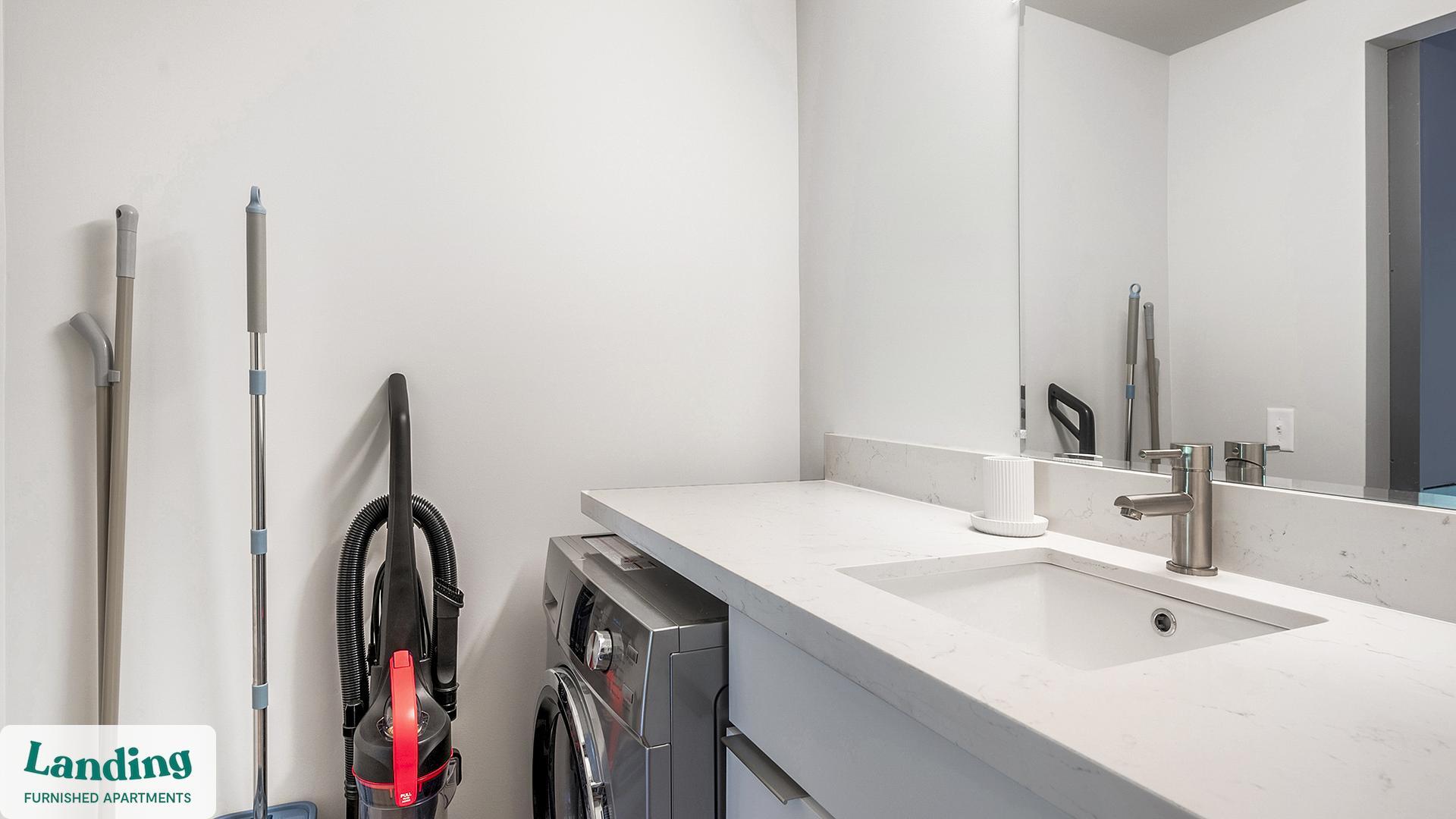 Building Photo - 5772 Old Hickory Blvd