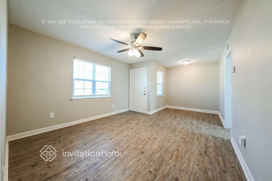 Building Photo - 4232 Scottsdale Dr