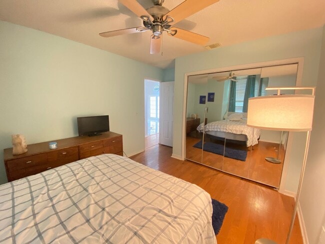 Building Photo - 4955 Southfork Ranch Dr