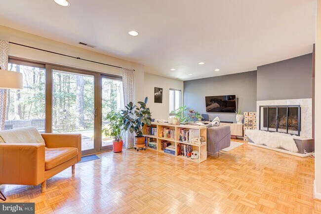 Building Photo - 11621 Newbridge Ct