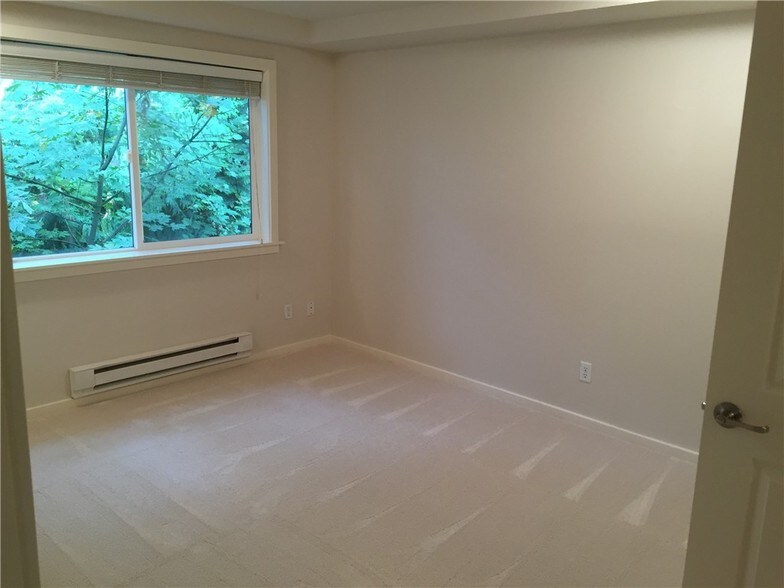 Building Photo - 16101 Bothell Everett Hwy