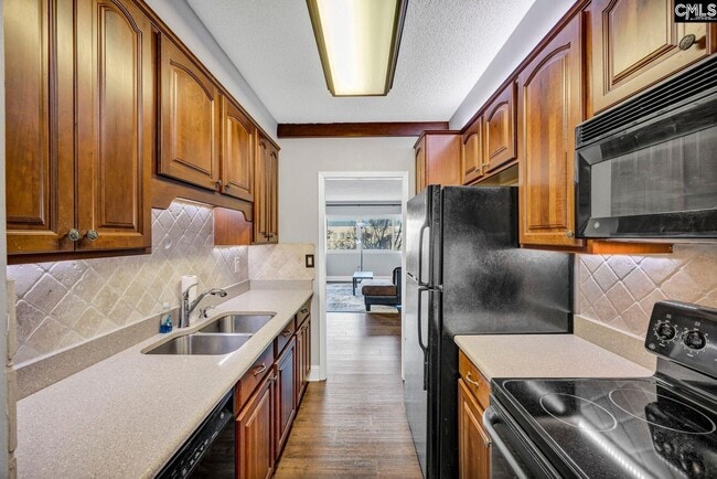 Building Photo - 1520 Senate St