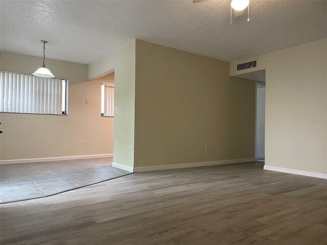 Building Photo - 11715 Raintree Village Blvd