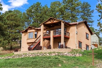 Building Photo - 243 Lakewood Dr