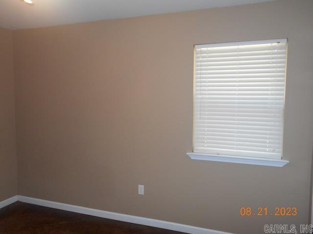 Building Photo - 20621 Cole Ln