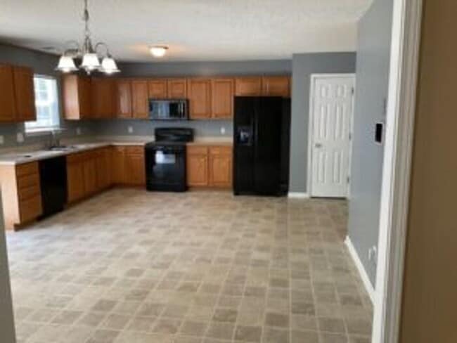 Building Photo - 336 Wild Olive Dr