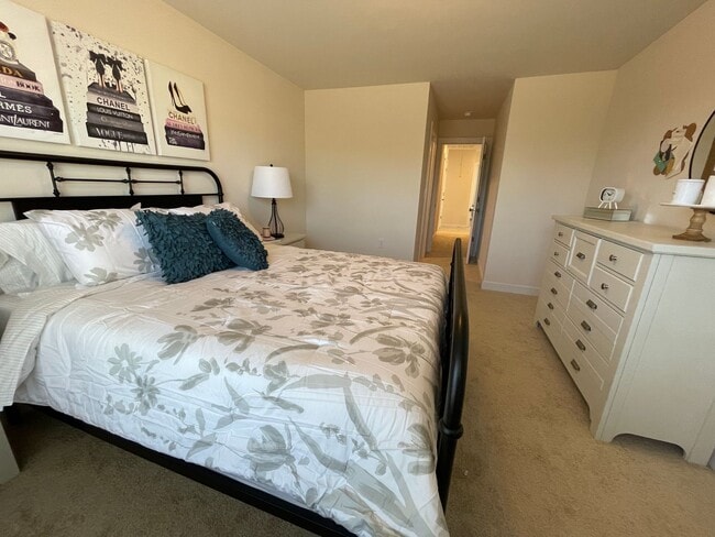 Building Photo - Cardinal | 4 Bed 2.5 Bath | Garage | 1895 sf | from $2990 All-Inclusive Rent Pricing | 6, 7, 8, 9...