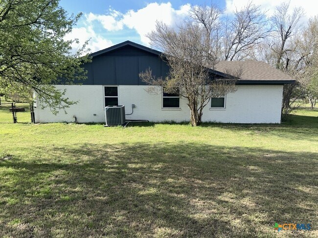 Building Photo - 2807 Brinegar Rd