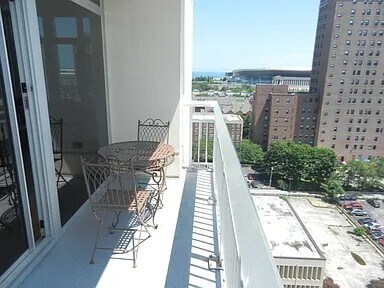 Building Photo - 1400 S Michigan Ave