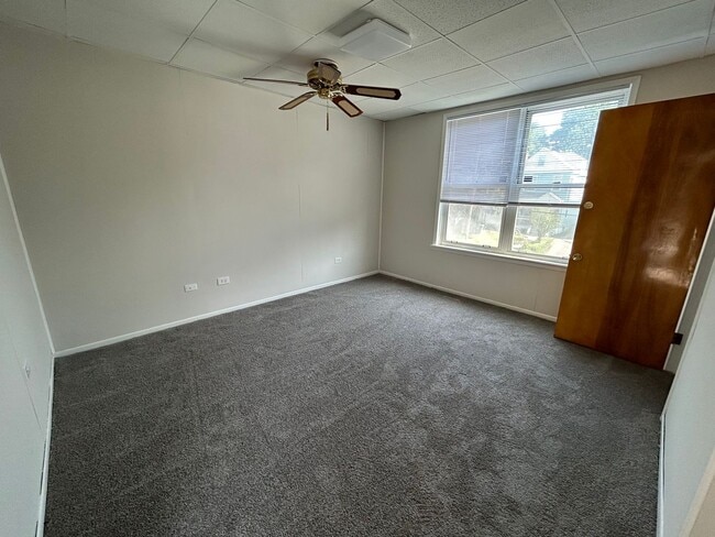 Building Photo - NORWOOD- Cozy 2 bedroom 1 bath