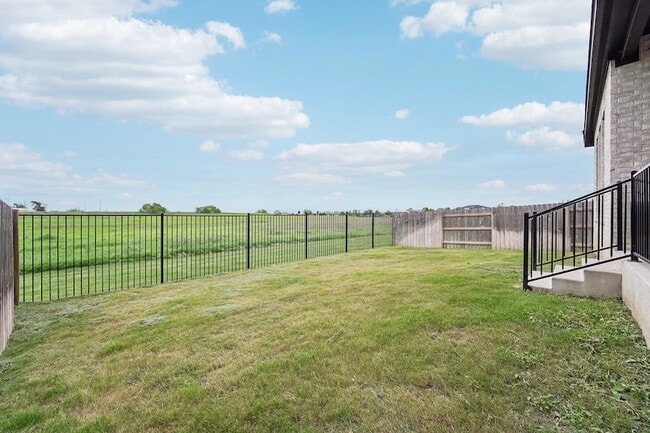 Building Photo - 133 Plumbago Loop