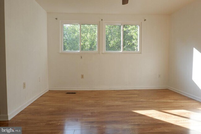 Building Photo - 8284 Mary Lee Ln