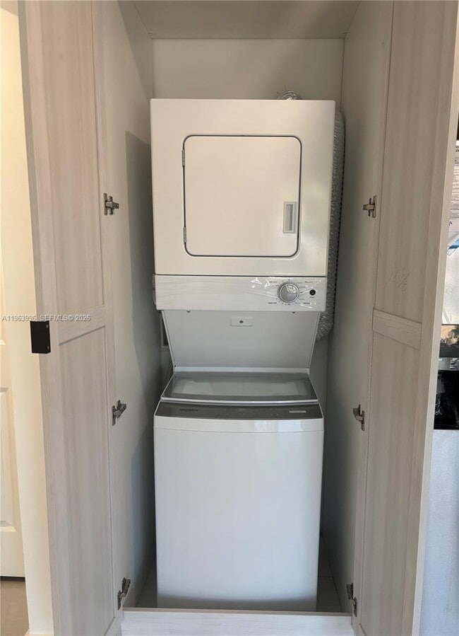 Building Photo - 14585 SW 262nd St