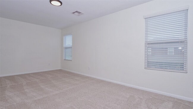 Building Photo - 3318 Madison Elm St