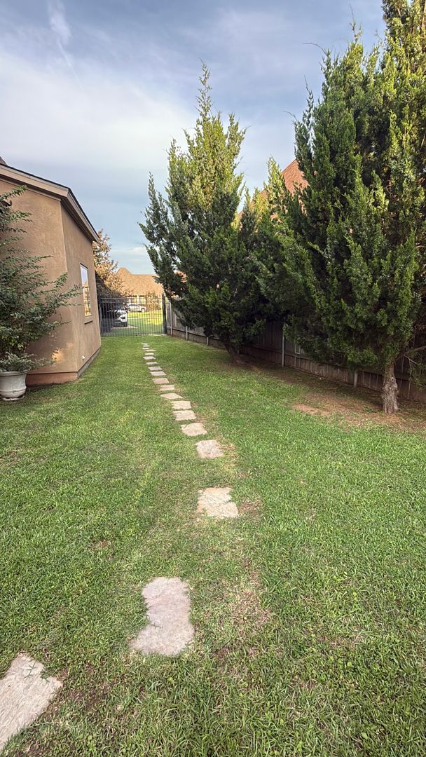 Building Photo - Rental Property in Twelve Oaks