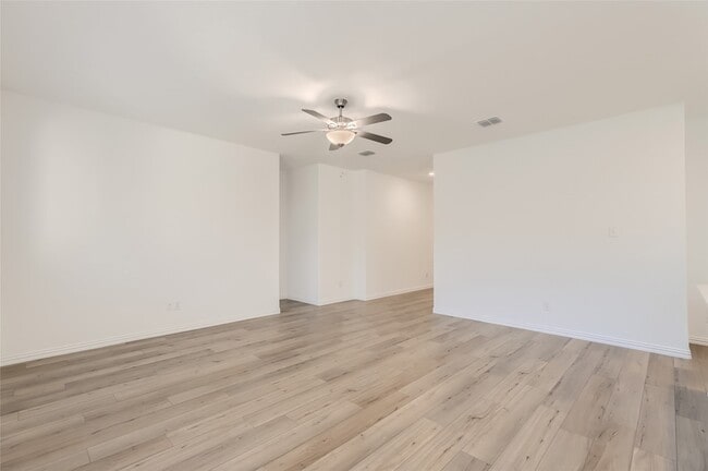 Building Photo - 1205 Gladespring Ln