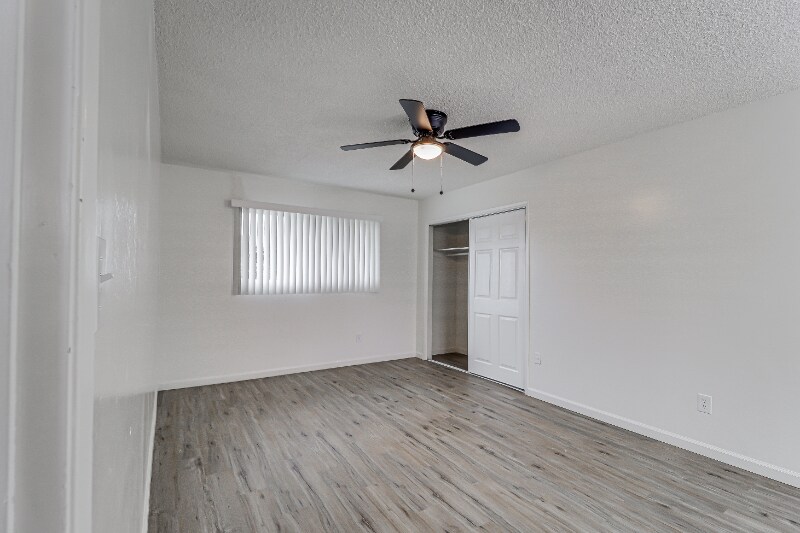 Building Photo - 1001 Mira Loma Dr