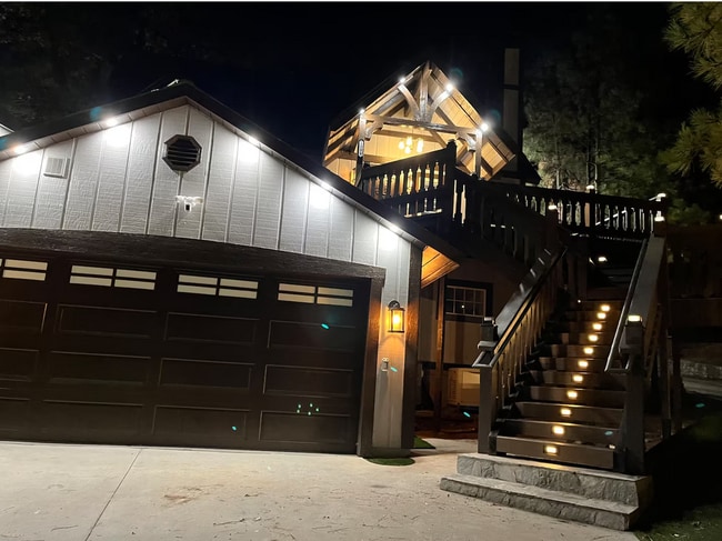 Building Photo - 1039 N Grass Valley Rd