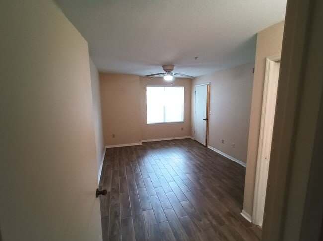 Building Photo - 7330 Westpointe Blvd