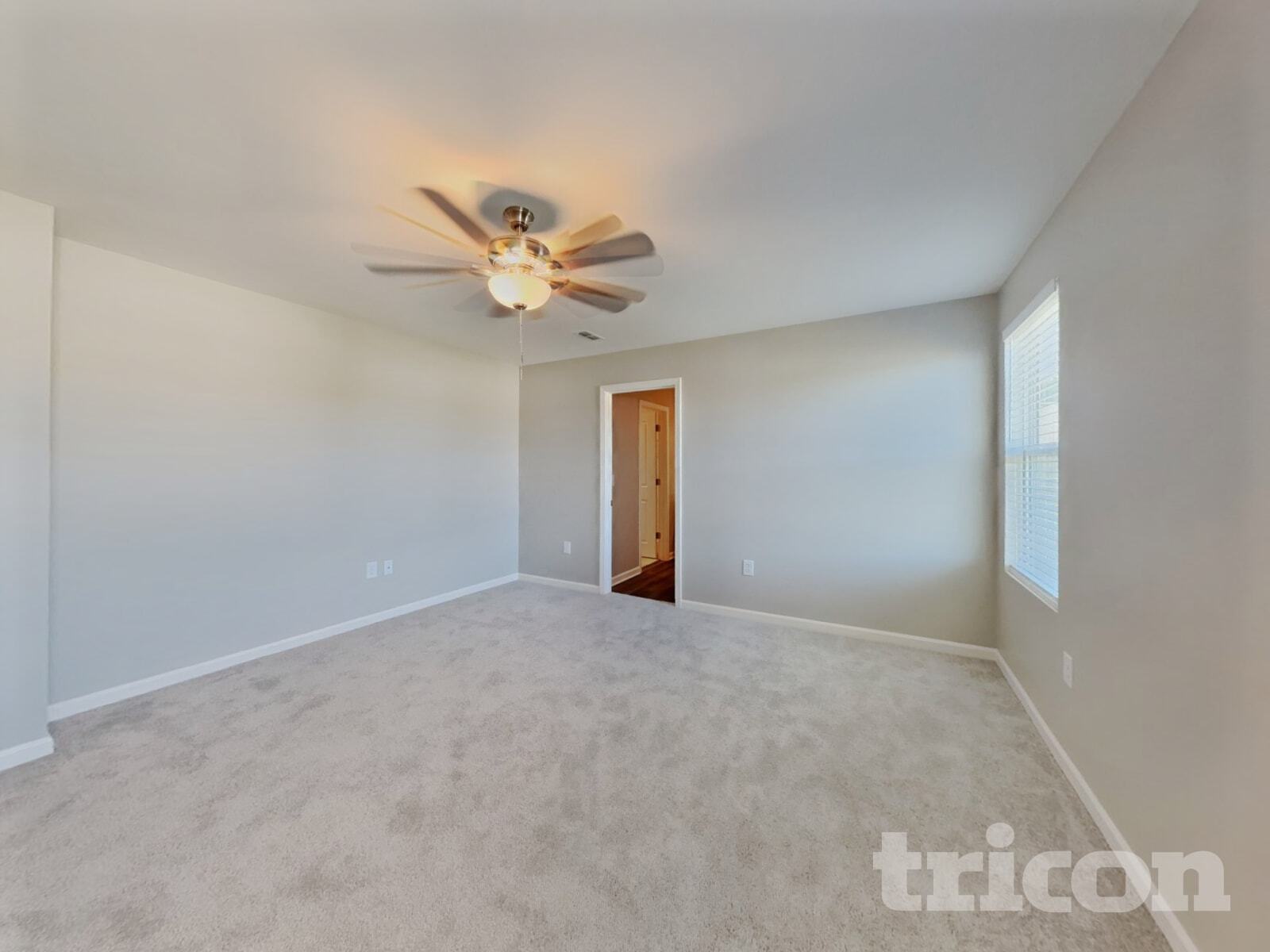 Building Photo - 152 Gladstone Loop