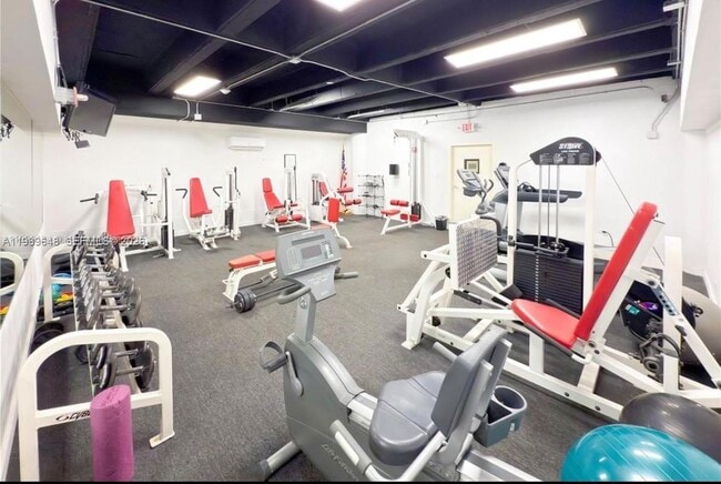 Building Photo - 700 Biltmore Way