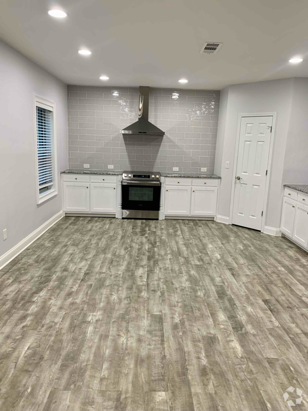 Building Photo - 1521 Ashbury Park Dr NE