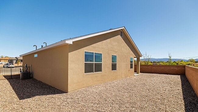 Building Photo - New Home In Santa Fe  !!!!!