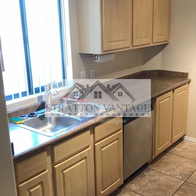 Building Photo - 1287 N Alma School Rd