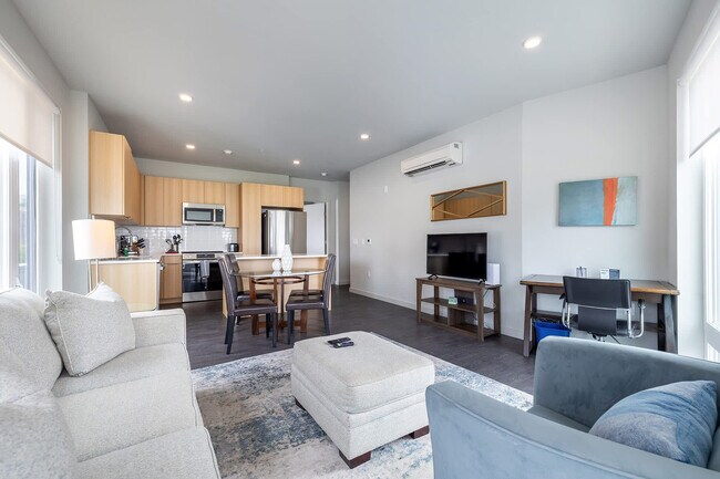 Building Photo - 51 S Broadway