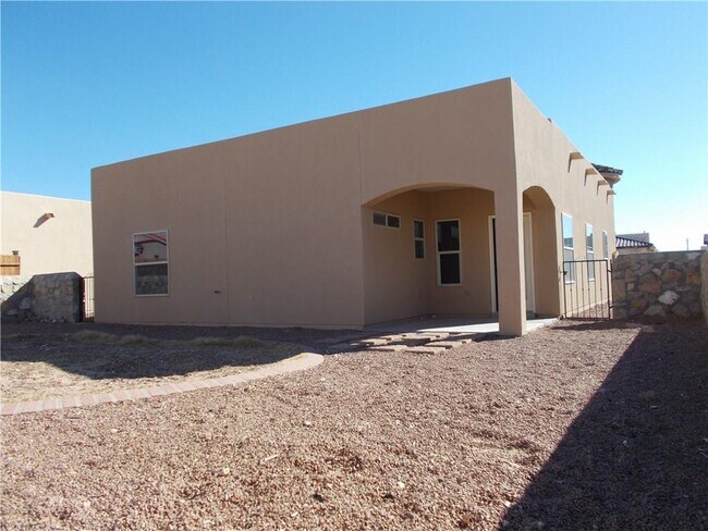 Building Photo - 14529 Christian Castle
