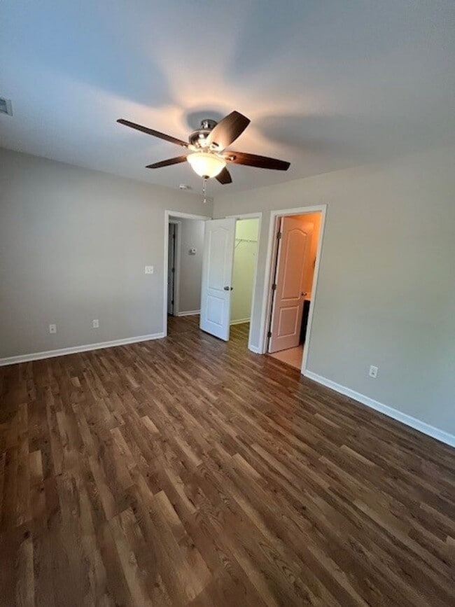 Building Photo - Welcome to this well-appointed 3-bedroom, 2-bath home in Leland, NC