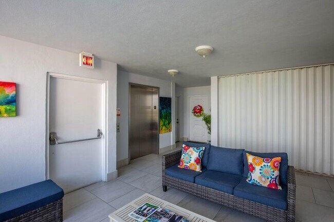 Building Photo - 4200 S Ocean Blvd